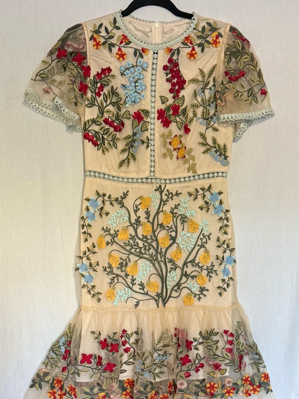 Ivory/Multicolor Floral Embroidered Mesh Overlay A-Line Cocktail Dress L